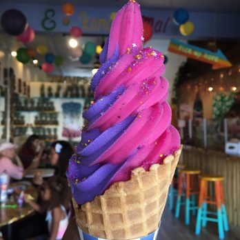 Makani's Magic Pineapple Shack - Juice Bars & Smoothies Near Me - Hilo, Hawaii