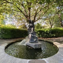 Off You Go Travel - St Stephen's Green Park