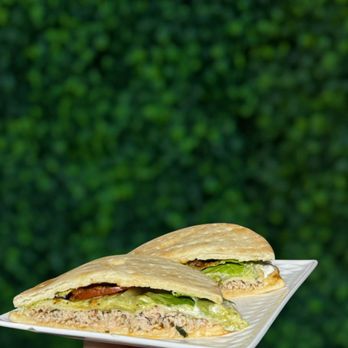 Arome Art Cafe - Chicken Pita - Coffee & Tea Near Me - Orlando, Florida