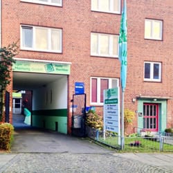 Eger & Hornung - Hinterhof Auto-Werkstatt