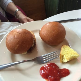 Abilene - Sliders - Dive Bars Near Me - Brooklyn, New York