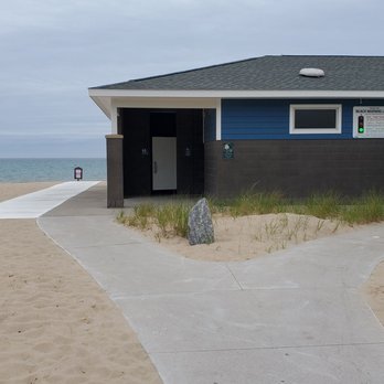 Lighthouse Park - Rest rooms - Hiking Near Me - Manistee, Michigan Lighthouse Park - Rest rooms - Hiking Near Me - Manistee, Michigan