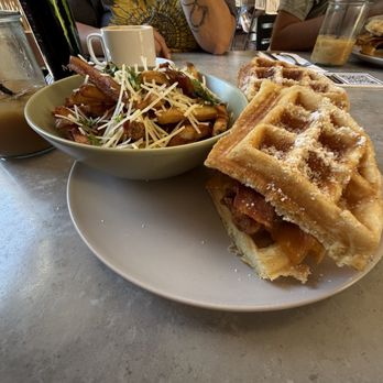 La Carreta - Waffle sandwich with truffle fries - Breakfast & Brunch Near Me - San Juan, Puerto Rico La Carreta - Waffle sandwich with truffle fries - Breakfast & Brunch Near Me - San Juan, Puerto Rico