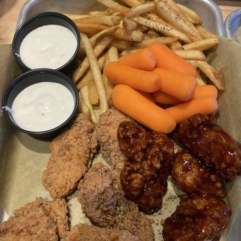 Buffalo Wild Wings - Lunch combo - Chicken Wings Near Me - Union City, California Buffalo Wild Wings - Lunch combo - Chicken Wings Near Me - Union City, California