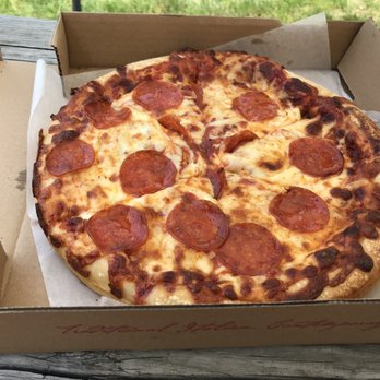 Tommy's Pizza - Pepperoni pizza - Pizza Near Me - Gettysburg, Pennsylvania