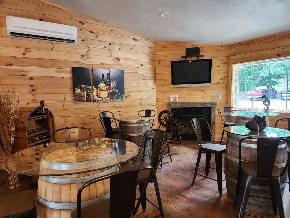 Leyden Farm Vineyard & Winery, Rhode Island Roadtrippers