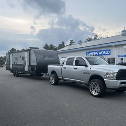 Camping World - Uxbridge - Toy hauler