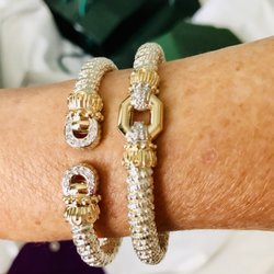 Vicki LYN Michael's Jewelers - Sweet Birthday gifts. Love to go to the store and look....Vicki Lyn Michael's Jeweler's