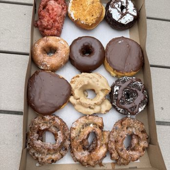 Donut Day - Donuts Near Me - Aloha, Oregon