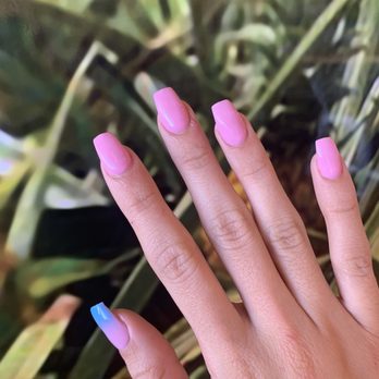 Gloss & Feathers - Nail Salons Near Me - Phoenix, Arizona Gloss & Feathers - Nail Salons Near Me - Phoenix, Arizona