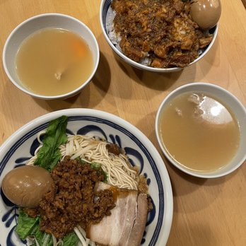 Chimama's Noodle House - Lu Rou Fan and Rou Zao Mian (dry) - Noodles Near Me - Bayside, New York Chimama's Noodle House - Lu Rou Fan and Rou Zao Mian (dry) - Noodles Near Me - Bayside, New York