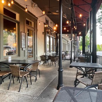 Front Porch - tables and chairs outside a restaurant - Bars Near Me - Hoover, Alabama Front Porch - tables and chairs outside a restaurant - Bars Near Me - Hoover, Alabama