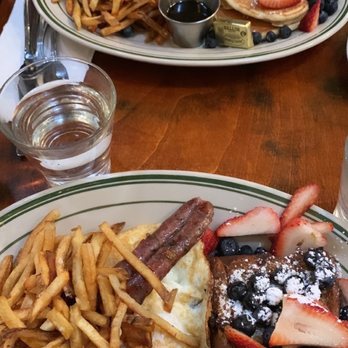 Zona Sur Bar Bistro - two plates of food - New American Near Me - Brooklyn, New York Zona Sur Bar Bistro - two plates of food - New American Near Me - Brooklyn, New York