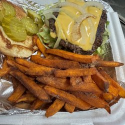 Cheftlc - Big R burger & Sweet potato fries