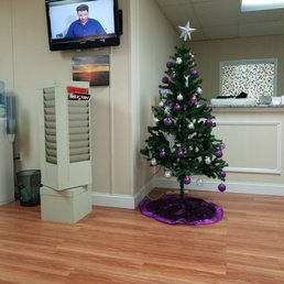 Such a sad tree lol
