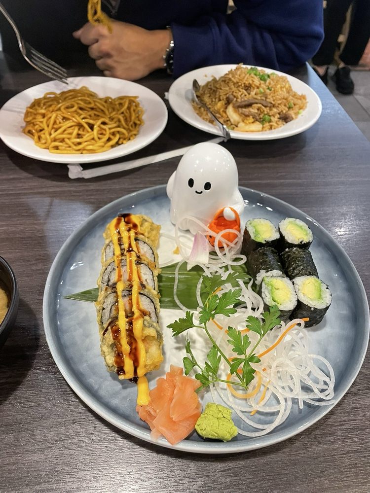 Food from Volcano Sushi & Japanese Fusion