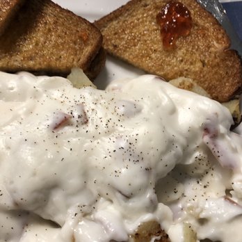 Dottie's Restaurant - chipped beef over potatoes or toast - American Near Me - Palm Bay, Florida