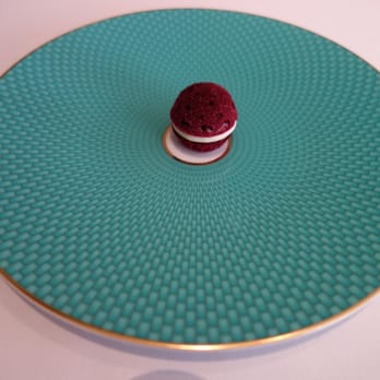 The Fat Duck - BEETROOT - Horseradish Cream - British Near Me - Berkshire, WNM