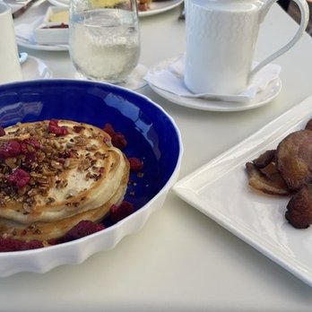 Rowes Wharf Sea Grille - Raspberry pancakes, coffee, Bacon - Seafood Near Me - Boston, Massachusetts