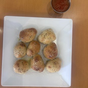 New York Grand Pizza - garlic knots - Pizza Near Me - Humble, Texas New York Grand Pizza - garlic knots - Pizza Near Me - Humble, Texas