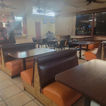Ramiro's Mexican Food - Dining area - Mexican Near Me - Buckeye, Arizona