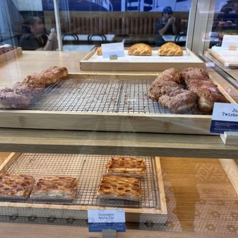 Paris Baguette - Bakeries Near Me - Long Beach, California Paris Baguette - Bakeries Near Me - Long Beach, California