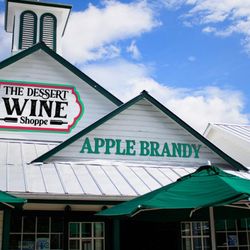 Apple Barn Dessert Wine Shoppe