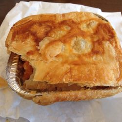 Mums Charcoal And Grill - This chicken and bacon pie was delicious.