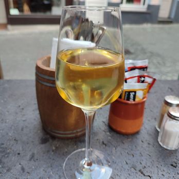 Zom Stüffje - Riesling Hochgewächs (feinherb) - German Near Me - Cochem, RP Zom Stüffje - Riesling Hochgewächs (feinherb) - German Near Me - Cochem, RP