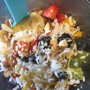 Snowflakes - Acai bowl - Shaved Ice Near Me - Artesia, California