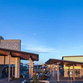 Denver Premium Outlets - Outlet Stores Near Me - Thornton, Colorado