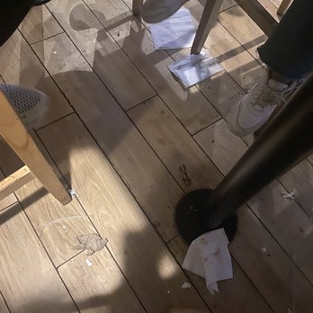 Buffalo Wild Wings - The dirty table we got sat at - Chicken Wings Near Me - Burleson, Texas