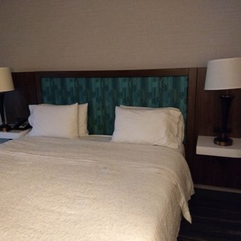 Hampton Inn College Park - Standard room - Hotels Near Me - College Park, Maryland