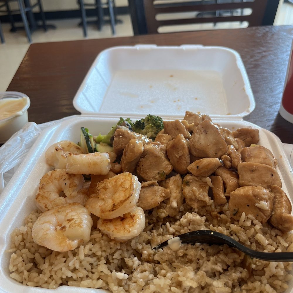 Fried Rice, with Broccoli, shrimp, and teriyaki chicken with yum yum sauce on the side Fried Rice, with Broccoli, shrimp, and teriyaki chicken with yum yum sauce on the side