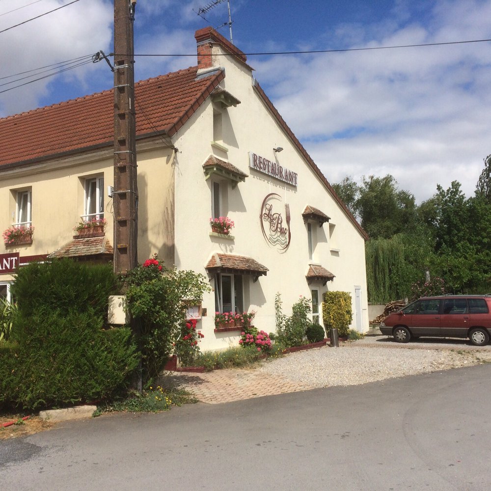 Le Bac - French Near Me - Charly Sur Marne, 02