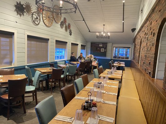 Lou Malnati's Pizzeria by null