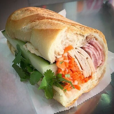 Thuy's Pho by null