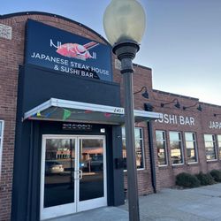 Ni-Kuni Japanese Steak House & Sushi Bar