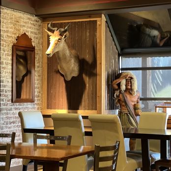 Naaman's BBQ - Interior - Barbeque Near Me - Texarkana, Texas Naaman's BBQ - Interior - Barbeque Near Me - Texarkana, Texas