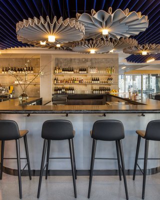 Uccello Lounge by null