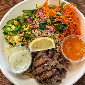 Modern Market Eatery - Lemongrass Tuna - Breakfast & Brunch Near Me - Aurora, Colorado