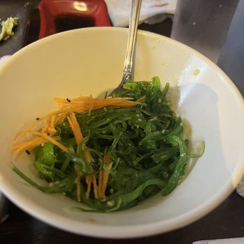 Kaisen - Seaweed salad - Sushi Bars Near Me - Feeding Hills, Massachusetts