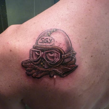 Kipik - Tattoo Near Me - Saint Tropez, 83
