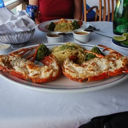Lorenzillo's - Live lobster