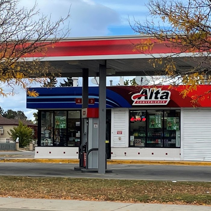 ALTA CONVENIENCE Updated September 2024 1989 W Mississippi Ave, Denver, Colorado Gas