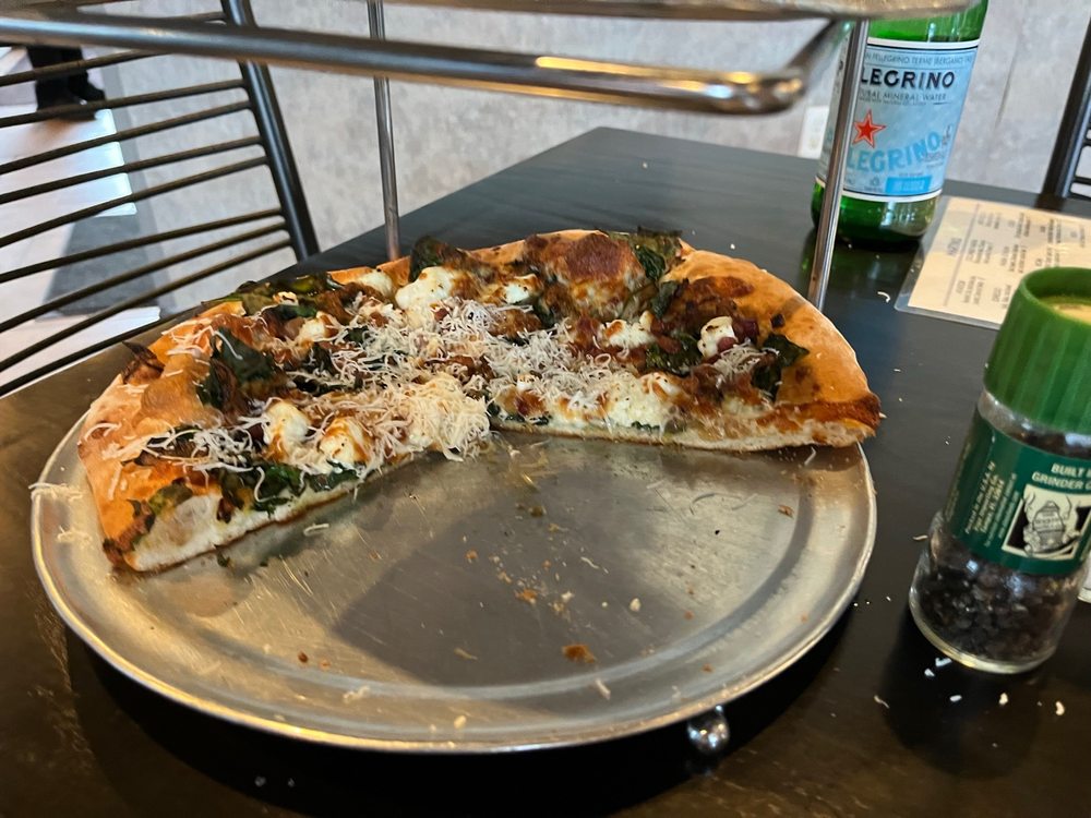 Food from Licari's Sicilian Pizza Kitchen