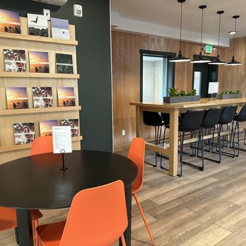 Loge - Hotel lobby - Hotels Near Me - Leavenworth, Washington Loge - Hotel lobby - Hotels Near Me - Leavenworth, Washington