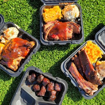Dat Q BBQ - chicken, brisket, ribs, mac n' cheese, loaded potato salad, pork belly burnt ends - Caterers Near Me