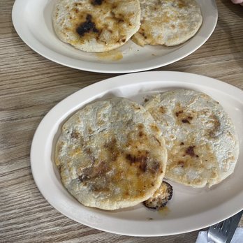 Las Pupusas Restaurant - Papusas - Mexican Near Me - Las Vegas, Nevada