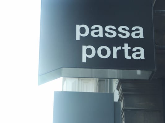 Passa Porta Bookshop by null